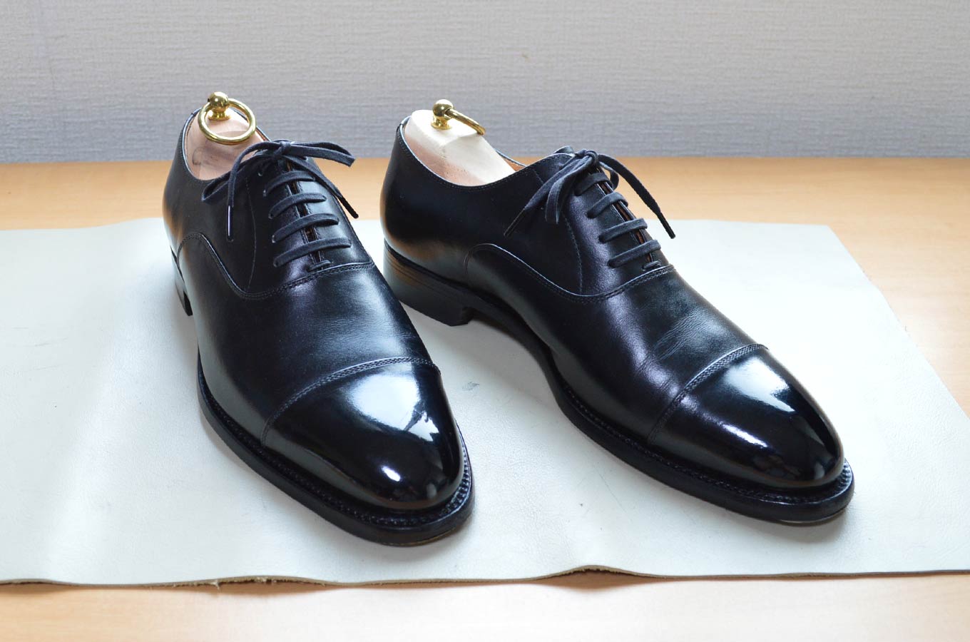 エイジング1年のスコッチグレイン匠・黒のストレートチップ | 革靴 